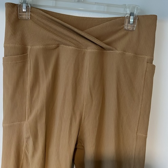 Tone it Up Exercise Leggings Beige Ribbed Fabric Size XL - Picture 3 of 7